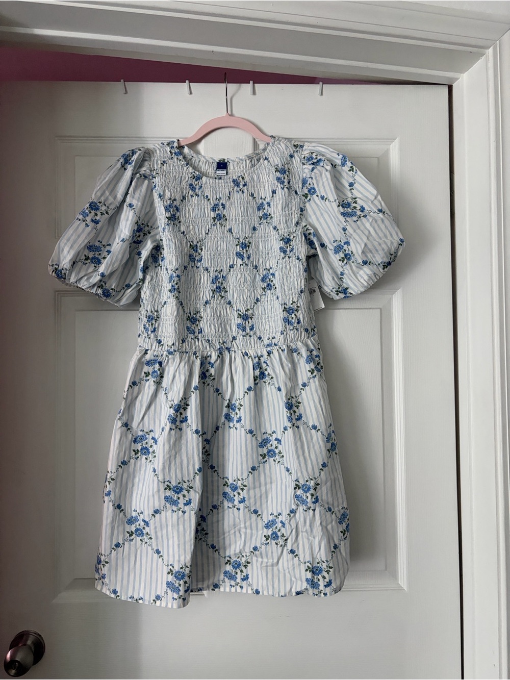Old Navy White and Blue Floral Smocked Puff-Sleeve Dress